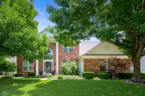 12375 Castlestone Dr, Fishers, IN 46037