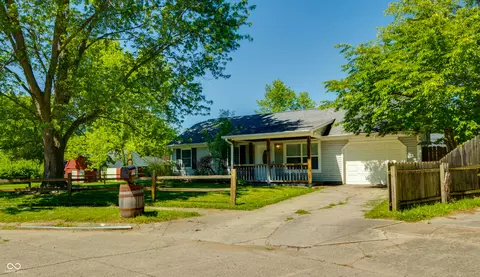 3230 Phoenix Cir, Indianapolis, IN 46241