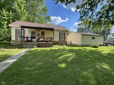 6543 Old National Rd, Knightstown, IN 46148
