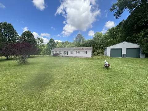 4964 S Mt Zion Rd, Connersville, IN 47331