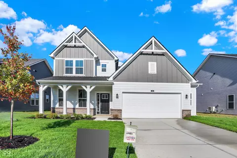 660 Bluestem Cir, New Whiteland, IN 46184