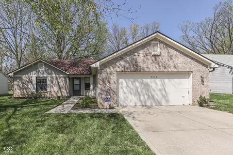 908 Country Ln, Indianapolis, IN 46217