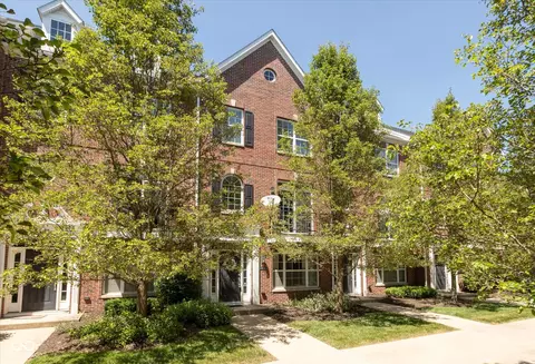 11915 Kelso Dr #3, Zionsville, IN 46077