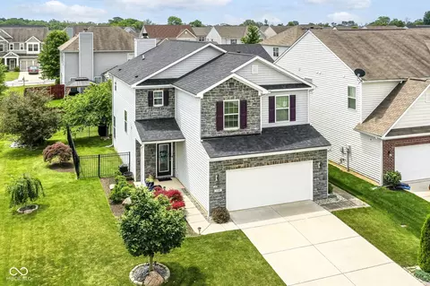 5789 Bluff View Ln, Whitestown, IN 46075