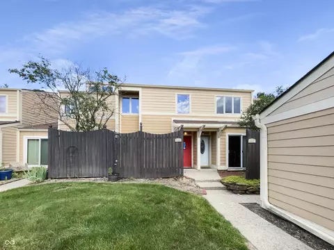 681 Ironwood Dr, Avon, IN 46123