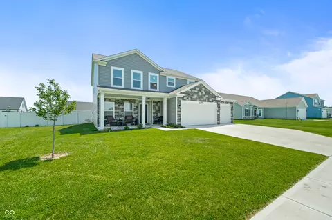 6791 Coreopsis Ln, Seymour, IN 47274