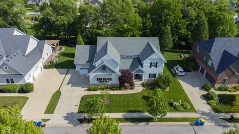 14194 Brooks Edge Cir, Fishers, IN 46040