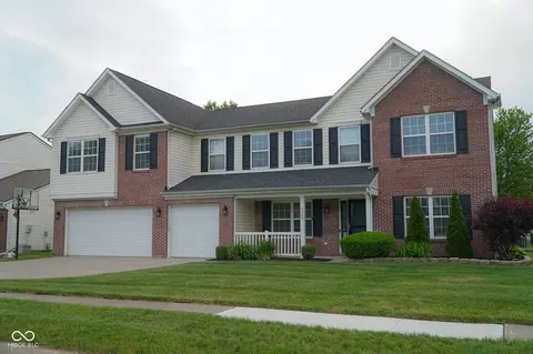 6546 Yorkshire Cir, Zionsville, IN 46077