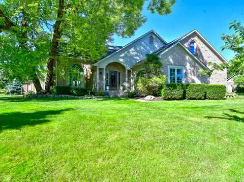 488 Turnberry Ct, Avon, IN 46123