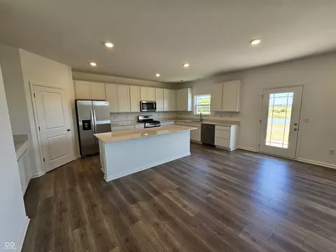2283 Pinehurst Dr, Plainfield, IN 46168 photo 5