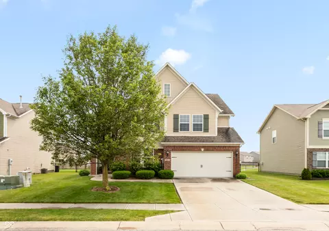 713 Jefferson Park Dr, Pittsboro, IN 46167