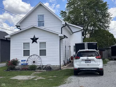 23 S Madison St S, Knightstown, IN 46148