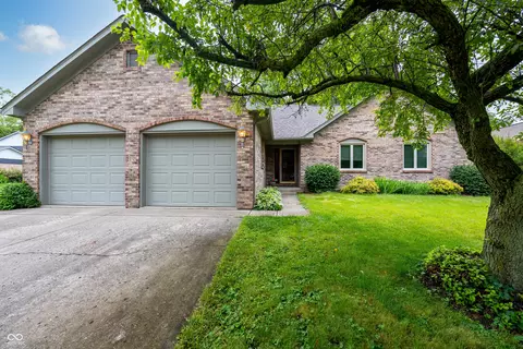 670 Moonlight Bay Cir, Cicero, IN 46034