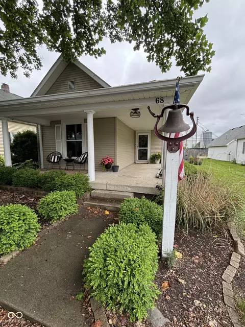 68 S Carlisle St, Bargersville, IN 46106