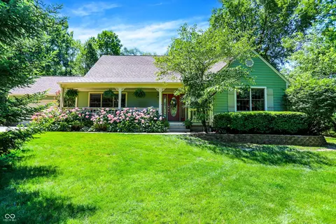 5555 Old 106th St, Zionsville, IN 46077