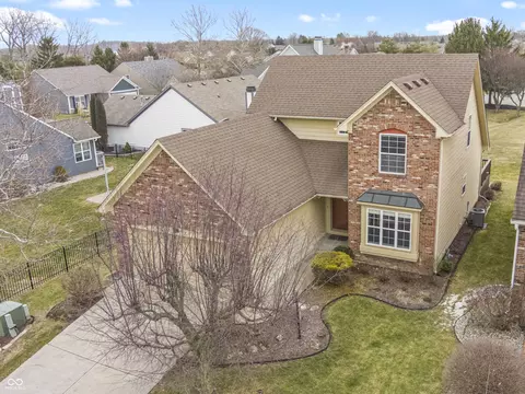 232 Chamberlain Cir, Noblesville, IN 46062
