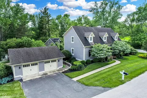 565 Isenhour Hills Dr, Zionsville, IN 46077