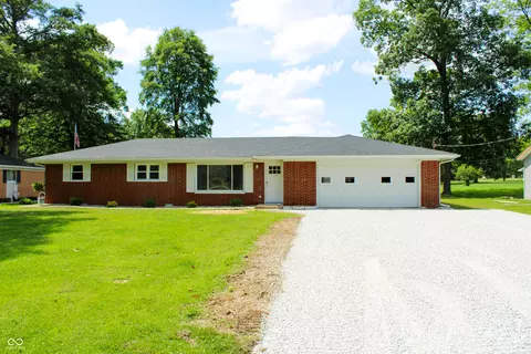4520 W Sunset Glades Blvd, North Vernon, IN 47265