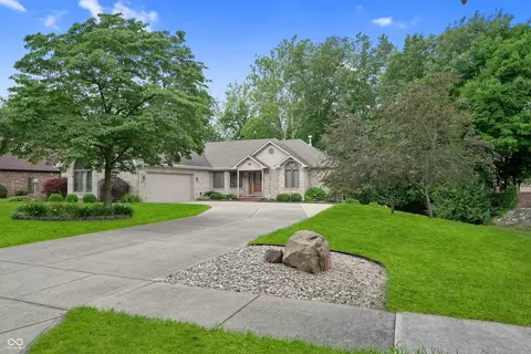 482 Roberson Blvd, Mooresville, IN 46158
