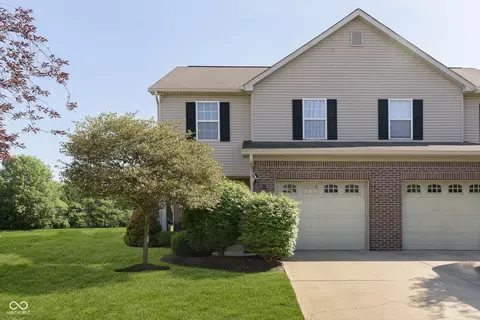 10292 Golden Dr, Noblesville, IN 46060