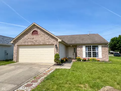 8416 Bentonville Pl, Indianapolis, IN 46227