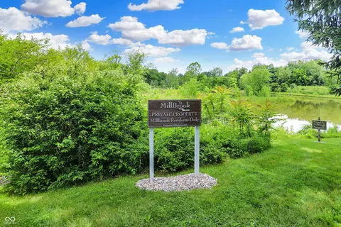 View/Area - 10517 Brookview Dr, Carmel, IN 46032 photo 1 of 18