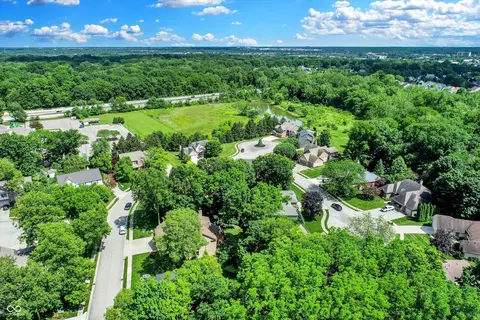 View/Area - 10517 Brookview Dr, Carmel, IN 46032 photo 8 of 18