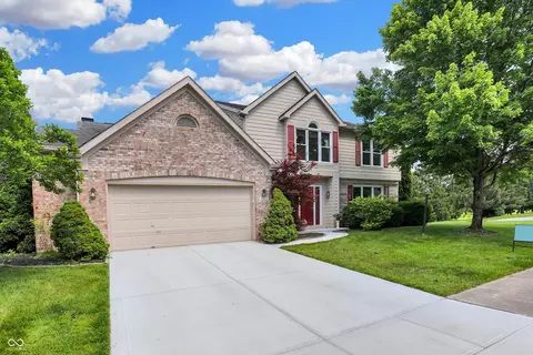 Exterior - 10517 Brookview Dr, Carmel, IN 46032 photo 2 of 13