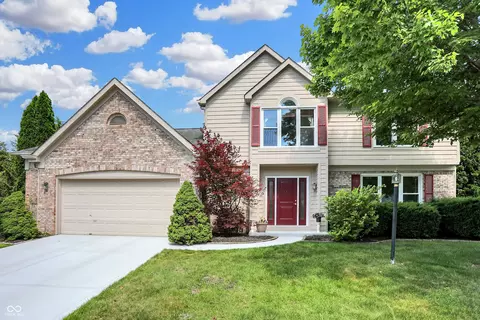 10517 Brookview Dr, Carmel, IN 46032