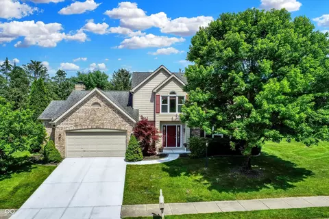 Exterior - 10517 Brookview Dr, Carmel, IN 46032 photo 11 of 13