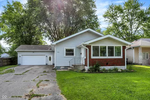421 N 21st Ave, Beech Grove, IN 46107