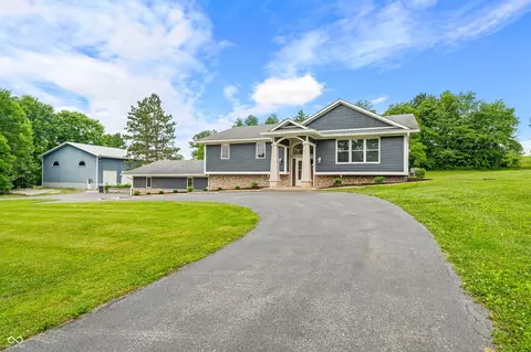 220 Centennial Rd, Martinsville, IN 46151