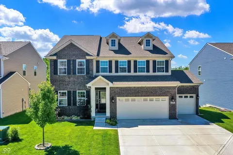8874 Stoddard Ln, Indianapolis, IN 46217