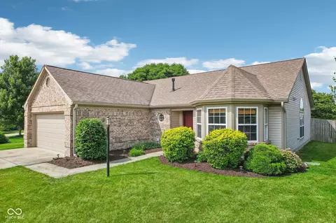 7726 High View Cir, Indianapolis, IN 46236