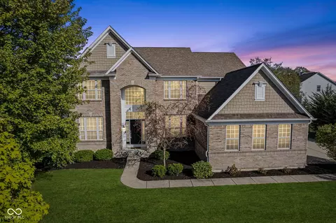 10233 Fantina Ln, Fishers, IN 46040