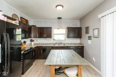 Kitchen - 1564 Maplewood Ln, Pendleton, IN 46064 photo 1 of 3