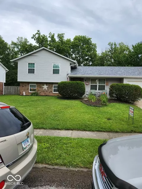 7315 Snowflake Dr, Indianapolis, IN 46227