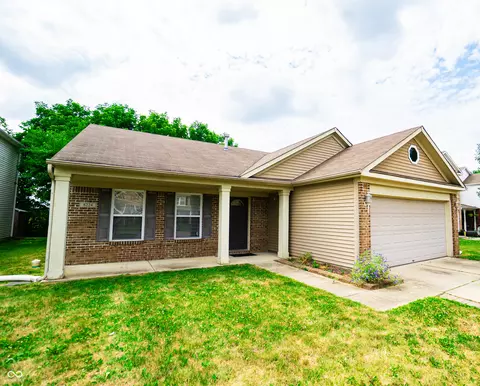 8224 Ossian Ct, Indianapolis, IN 46113