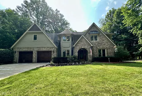 1415 Foxcross Dr, Martinsville, IN 46151