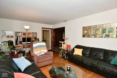 1148 Eustis Dr, Indianapolis, IN 46229 photo 5