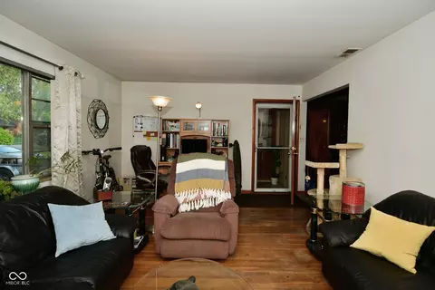 1148 Eustis Dr, Indianapolis, IN 46229 photo 4