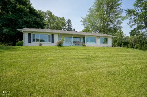 2942 Hilltop Ct, Anderson, IN 46013