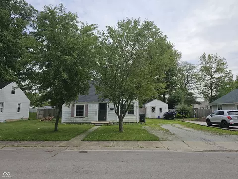 617 Vasbinder Dr, Chesterfield, IN 46017