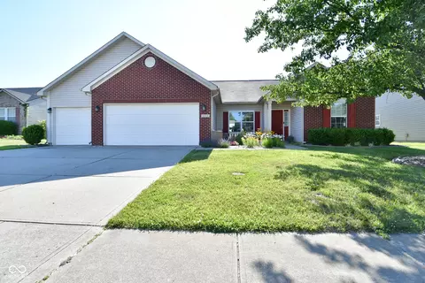 5312 Sandwood Dr, Indianapolis, IN 46235