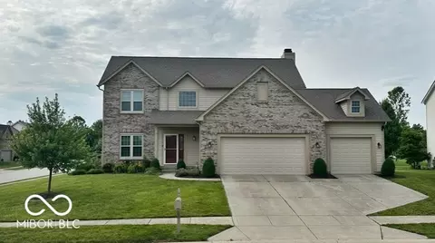 10742 Weston Dr, Carmel, IN 46032