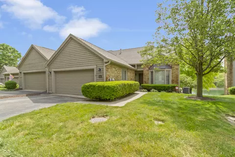 8461 Sand Point Way #8/4, Indianapolis, IN 46240