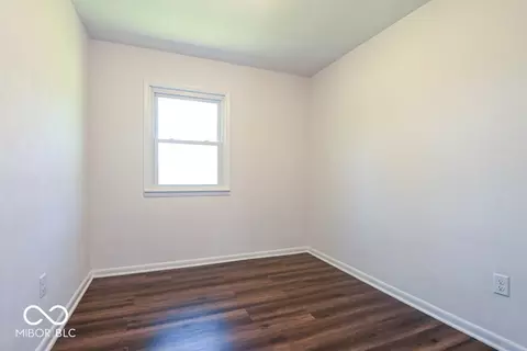 Bedroom - 1487 E Jordan Dr, New Castle, IN 47362 photo 2 of 4