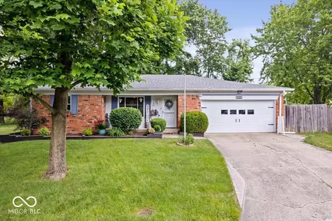 5326 Armstrong Dr, Indianapolis, IN 46237