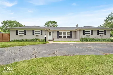 150 E 86th St, Indianapolis, IN 46240