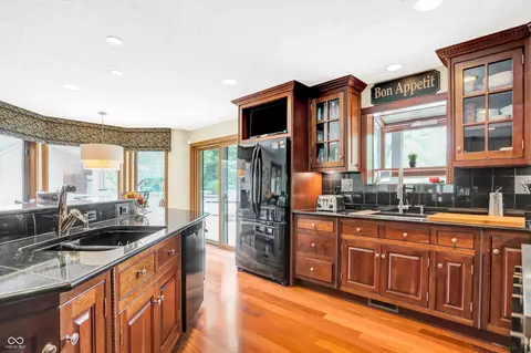 Kitchen - 2725 E Mel Currie Rd, Bloomington, IN 47408 photo 3 of 8